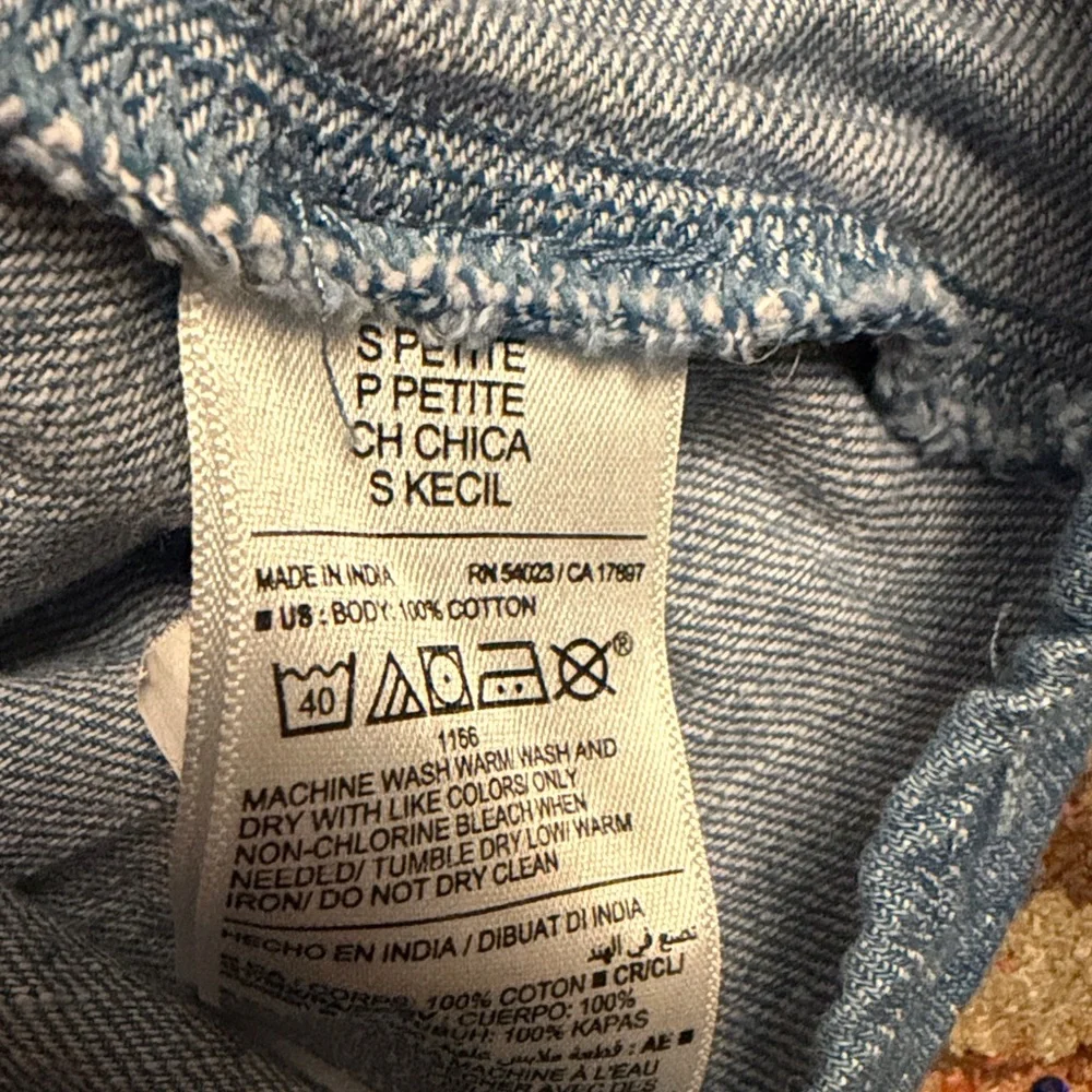 Blue Denim Chambray Twist Front Puff Sleeve Dress - Picture 4 of 5